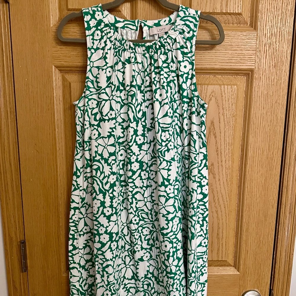 LOFT Green & White Floral Sleeveless Shift Dress Size M